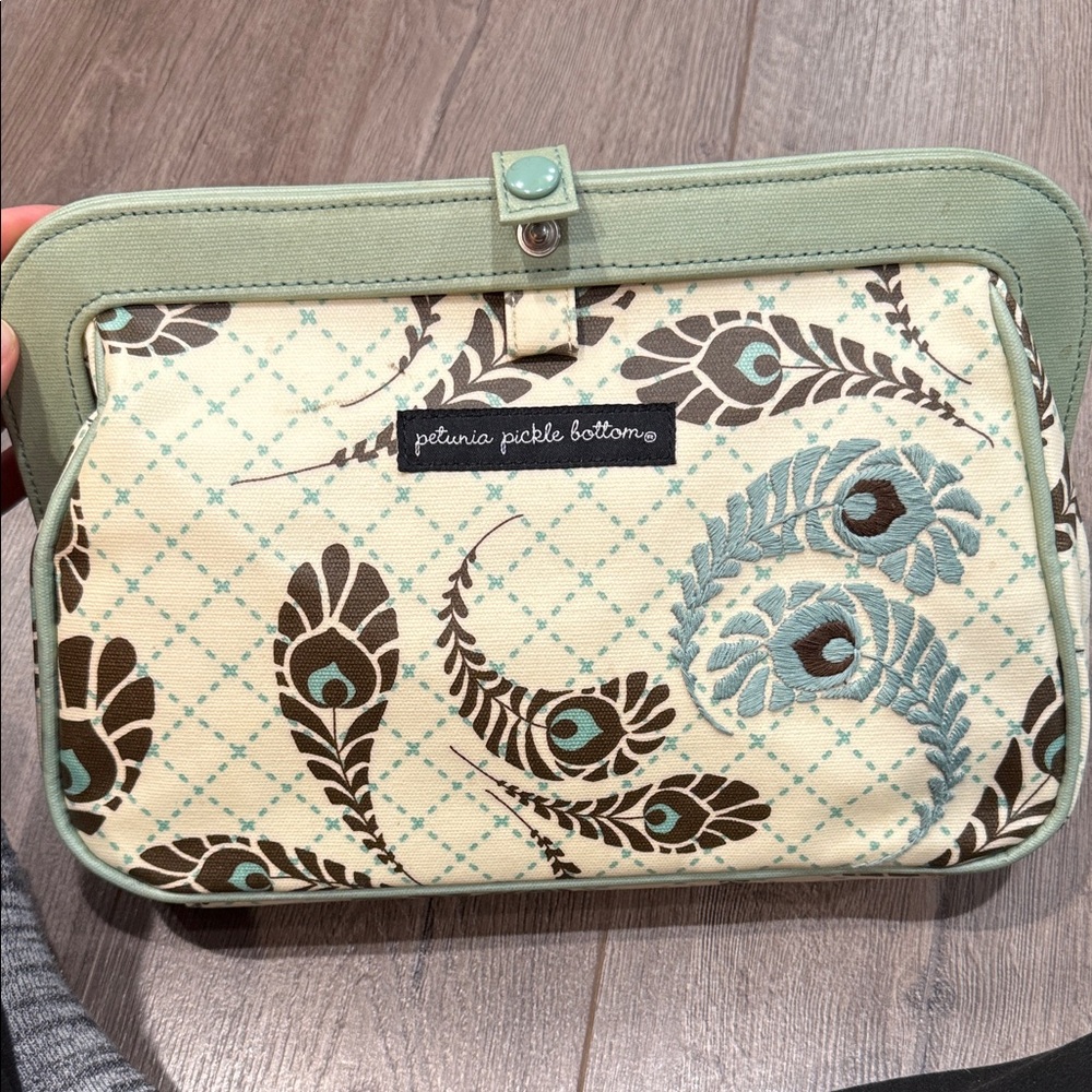Petunia Pickle Bottom Mint and Cream Clutch
